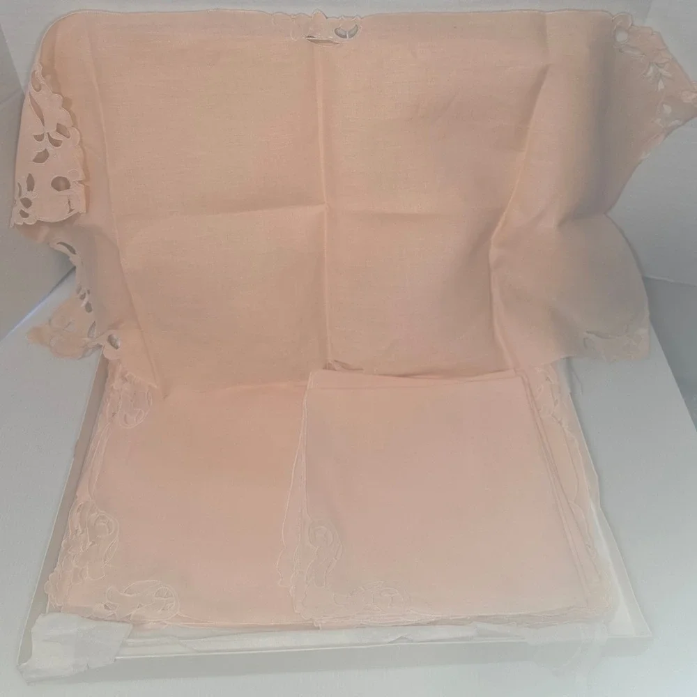 Vintage Johnston's Inc Peach Linen Tablecloth Napkin Set Cutwork Embroidery